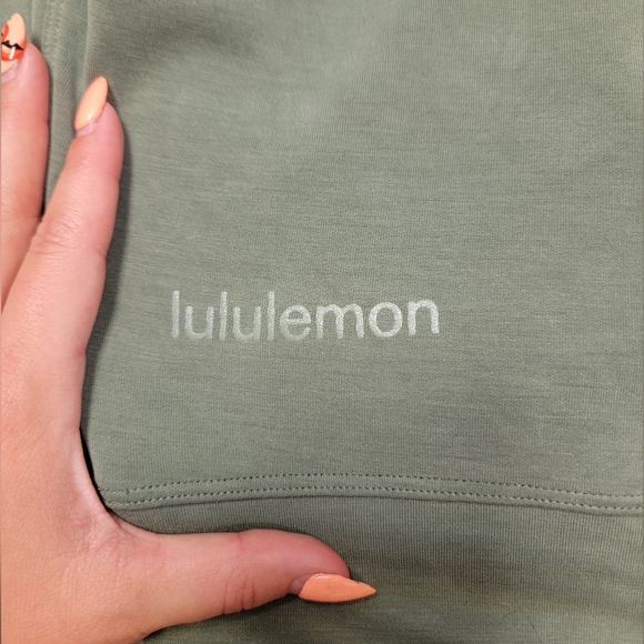 Lululemon Perfectly Oversized Crop Crew, Green Twill, 6 - Picture 6 of 6